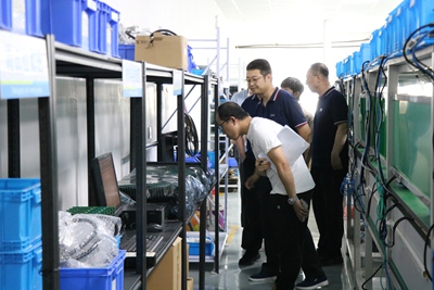 长园深瑞专家团莅临辉阳智联考察交流，共探光伏气象监测